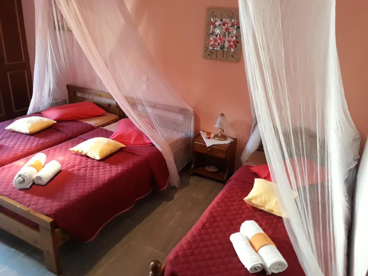 Sofia Margarita'S Rooms Agios Gordios  Eksteriør billede
